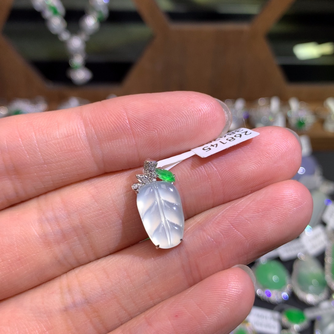 *****翡翠18K金镶嵌吊坠(不含链)