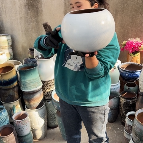 口19高22瑕疵盆子。