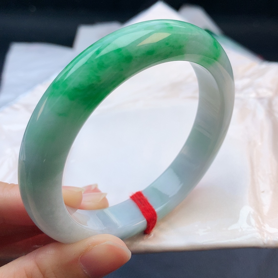翡翠手镯未镶嵌58圈口882156