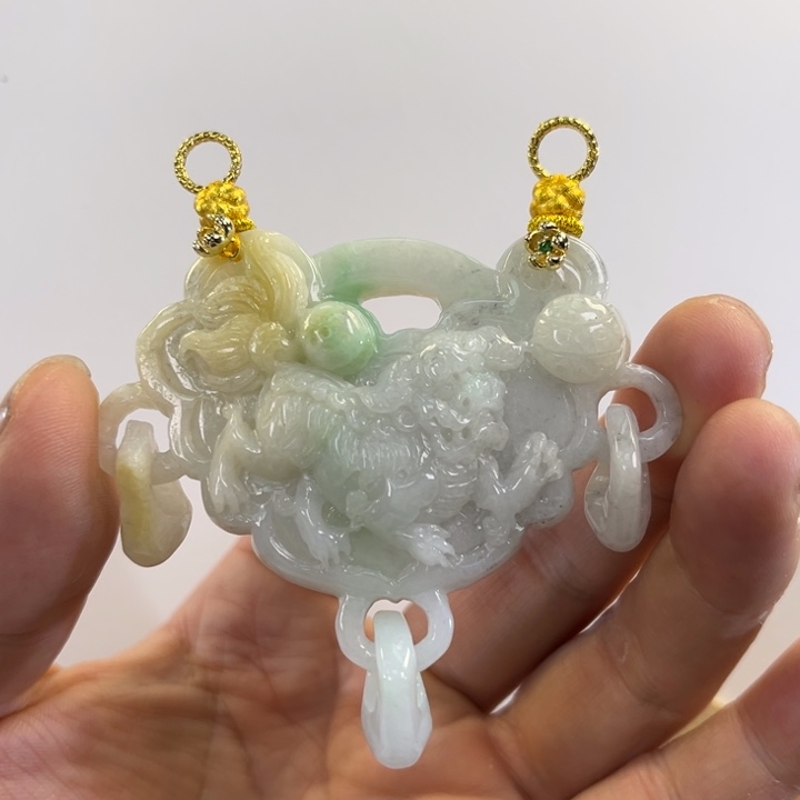 翡翠吊坠(赠链)未镶嵌代编织