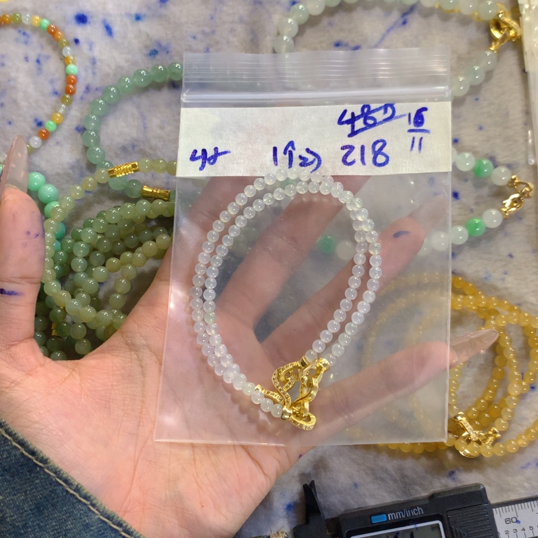 定制翡翠未镶嵌天然缅甸翡翠多样性