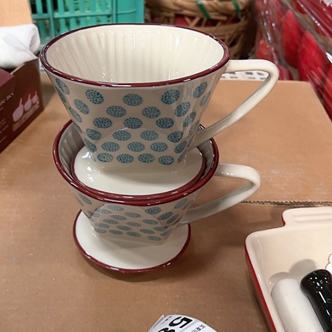 微瑕，不明火，口径12，高度9 2个咖啡漏