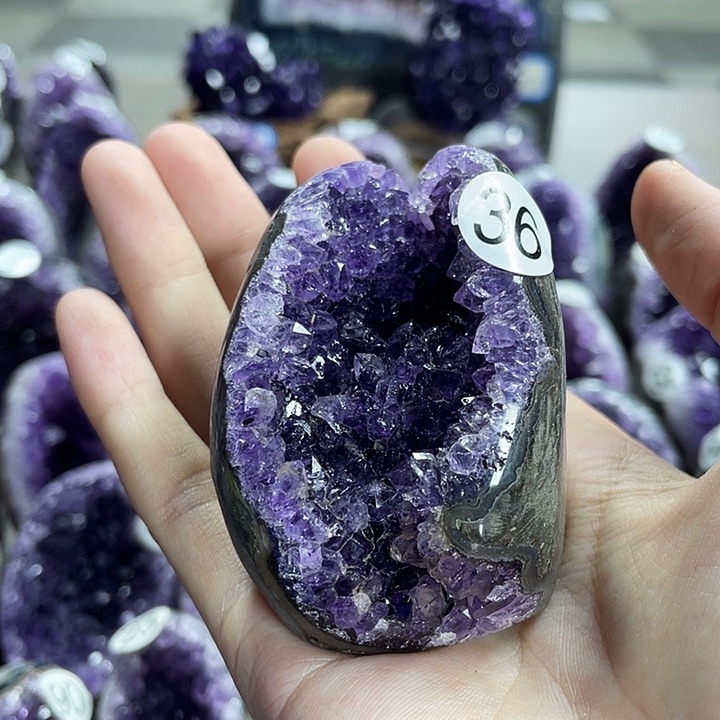 未镶嵌珠宝半成品水晶