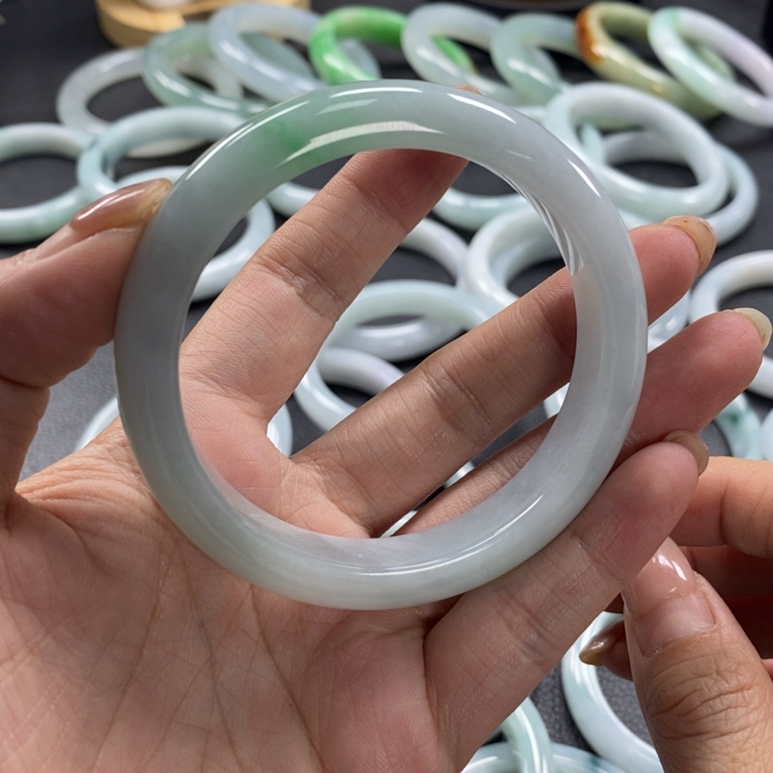 翡翠未镶嵌手镯天然翡翠手镯