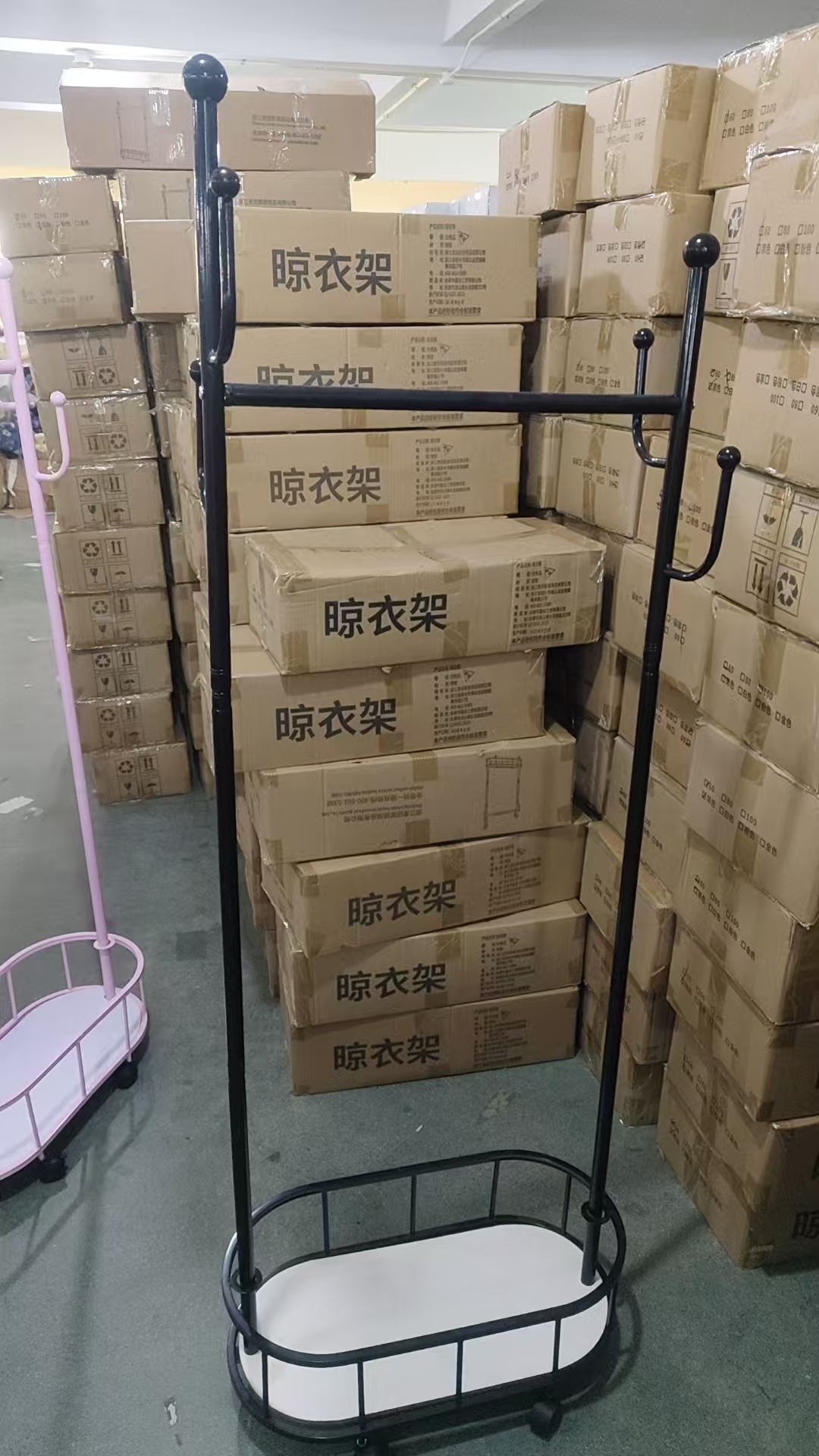 可移动带底框黑色60高165需自己组装晾衣架包装破损
