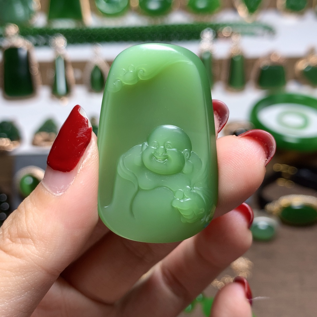 和田玉吊坠未镶嵌