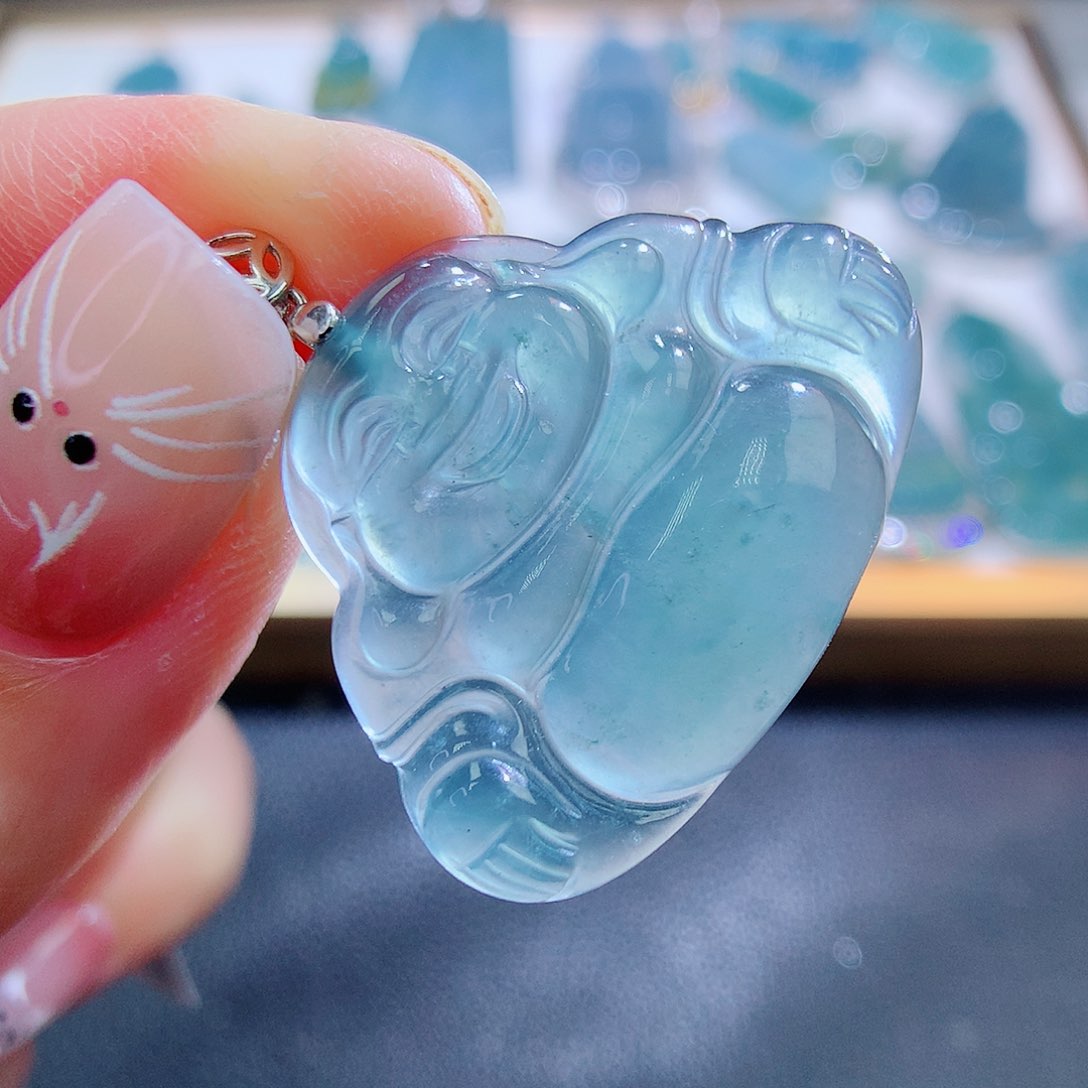 翡翠颈饰未镶嵌翡翠