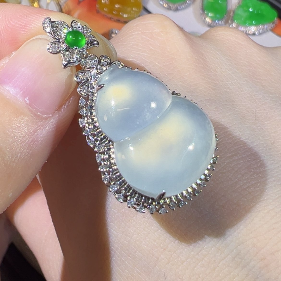 【闪购商品】翡翠18K金镶嵌吊坠(不含链)天然翡翠