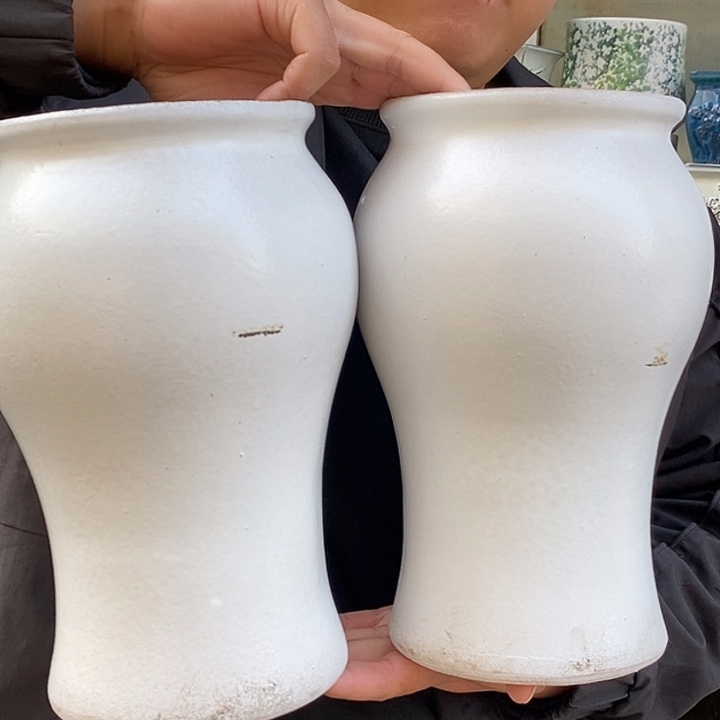 花盆紫砂口15高28瑕疵俩个