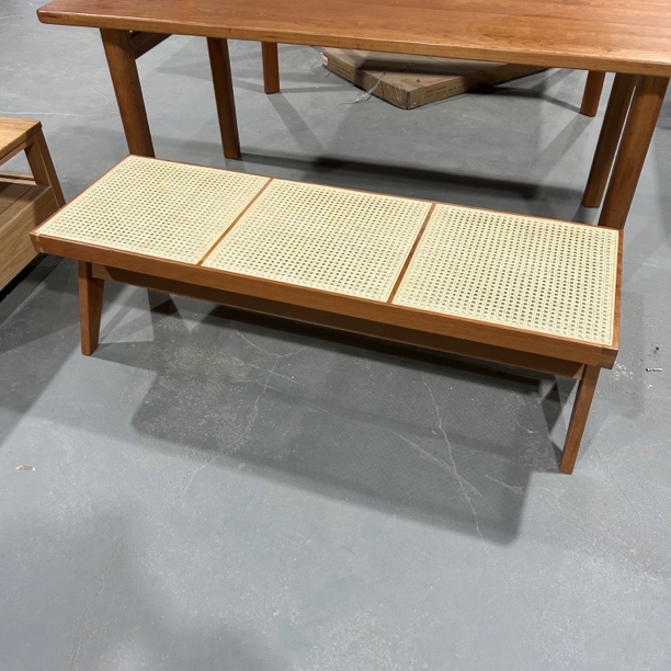 不退换瑕疵无售后樱桃木藤编长凳 135*45*42