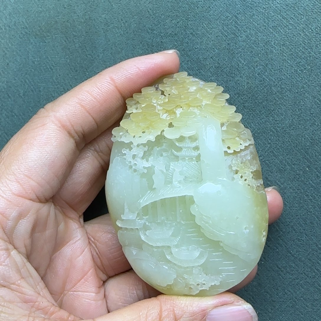 和田玉把件未镶嵌张*文