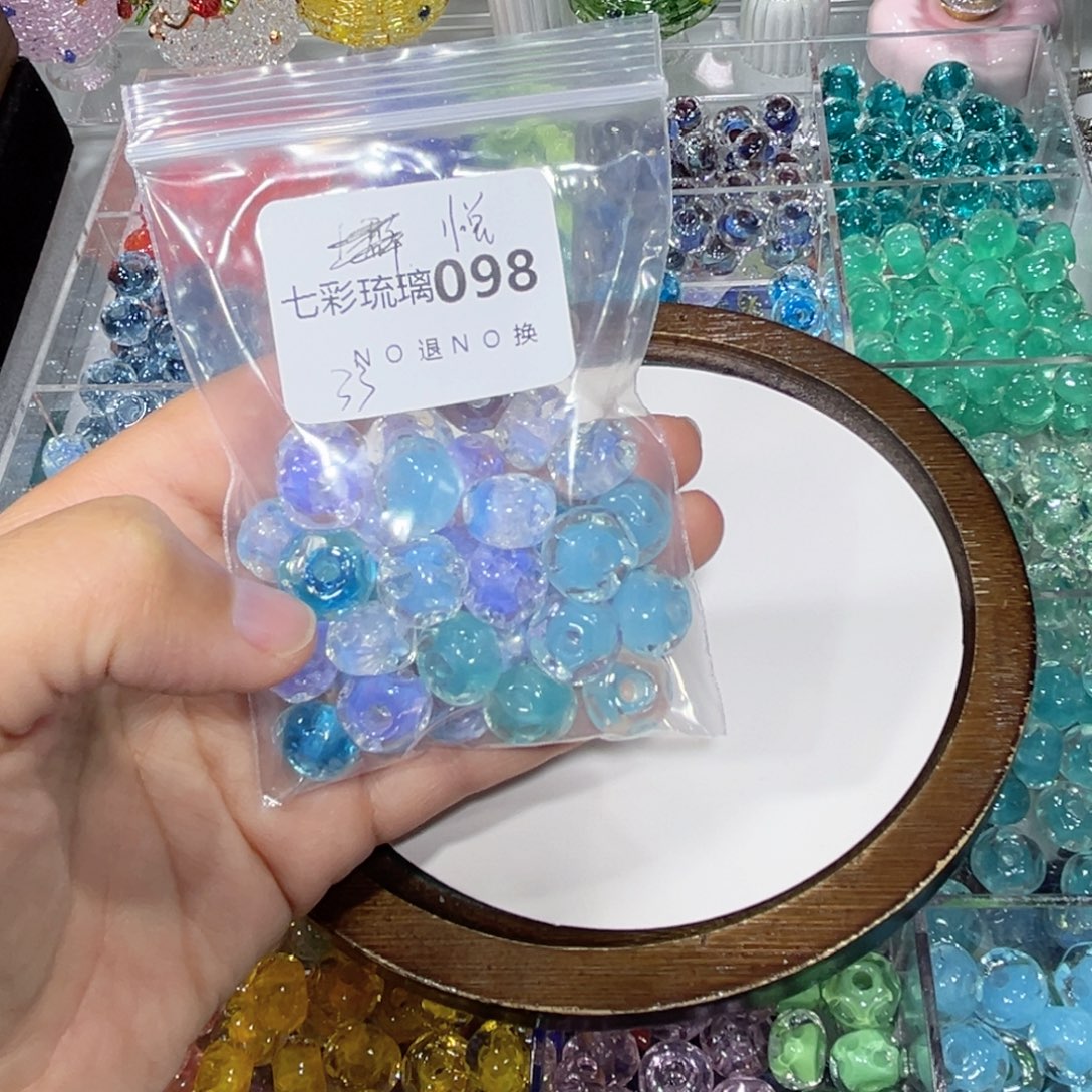 悦***O玻璃颈饰98串珠三十三个