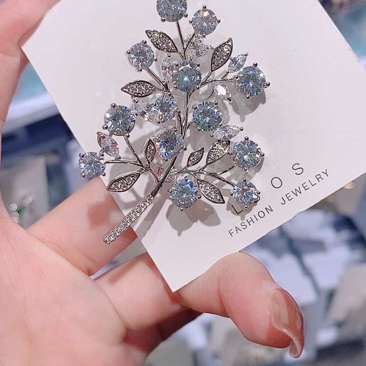 锆石铜合金树叶胸针