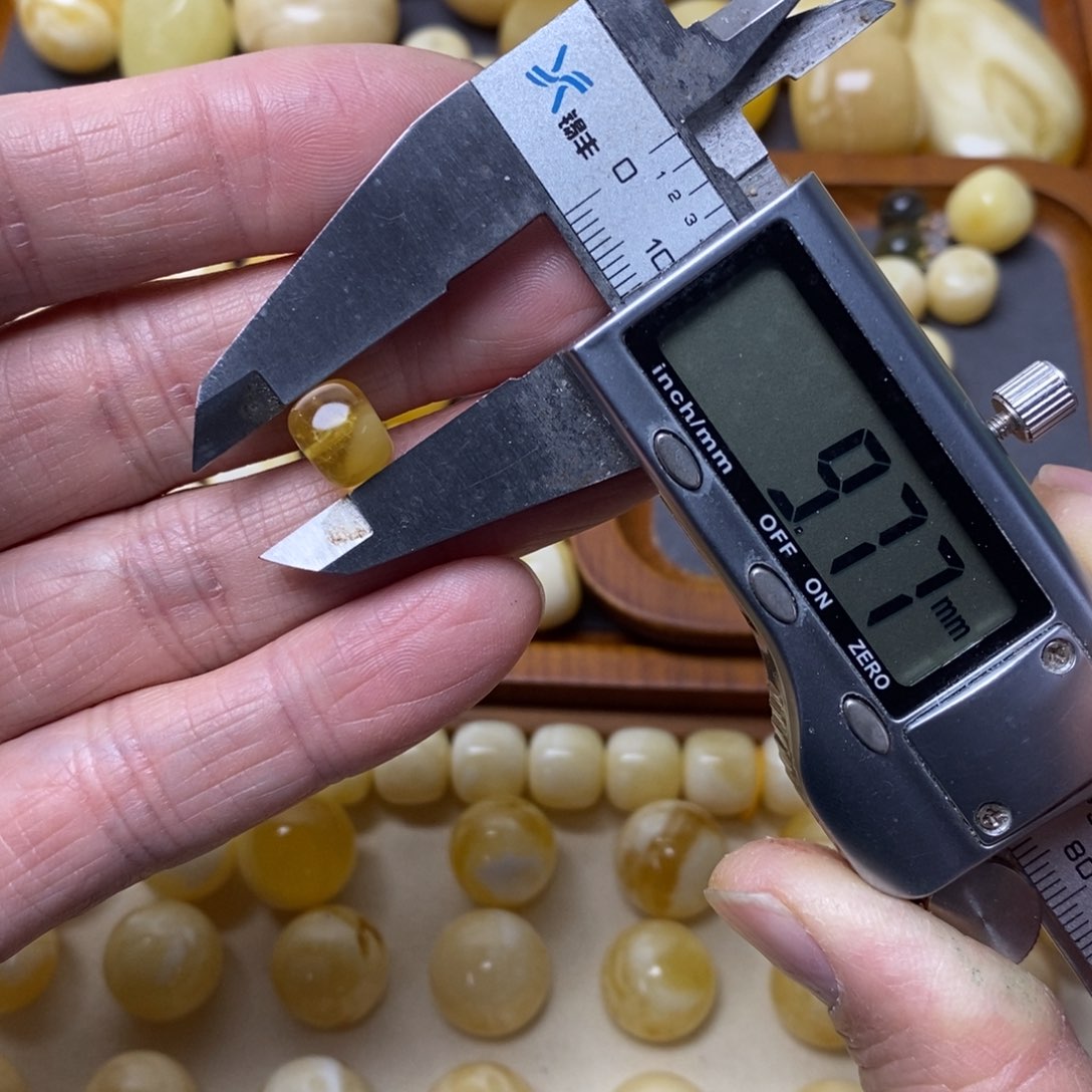 未镶嵌蜜蜡琥珀画