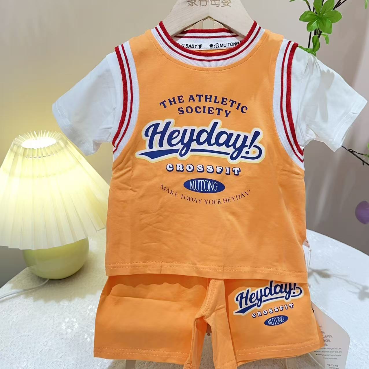 沐-【72112字母】短袖套装