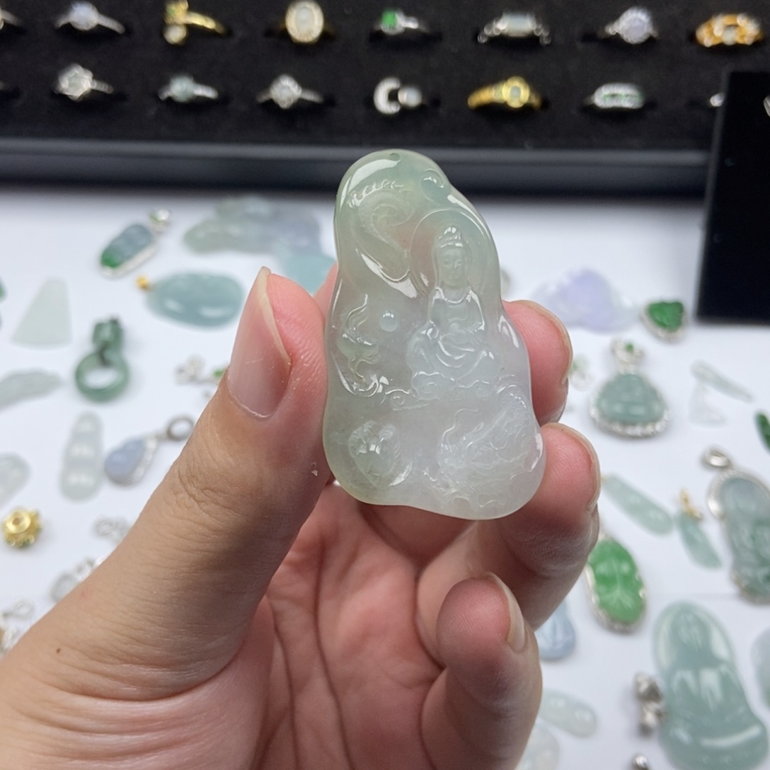 翡翠未镶嵌颈饰00000003