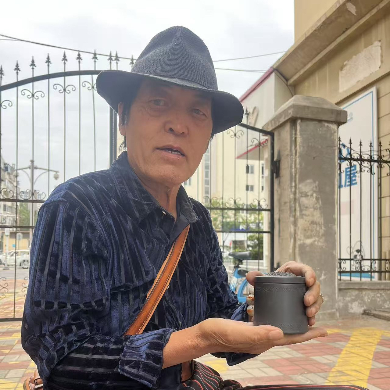 王义·直叫型·黑虫泥罐（鸣虫用具）