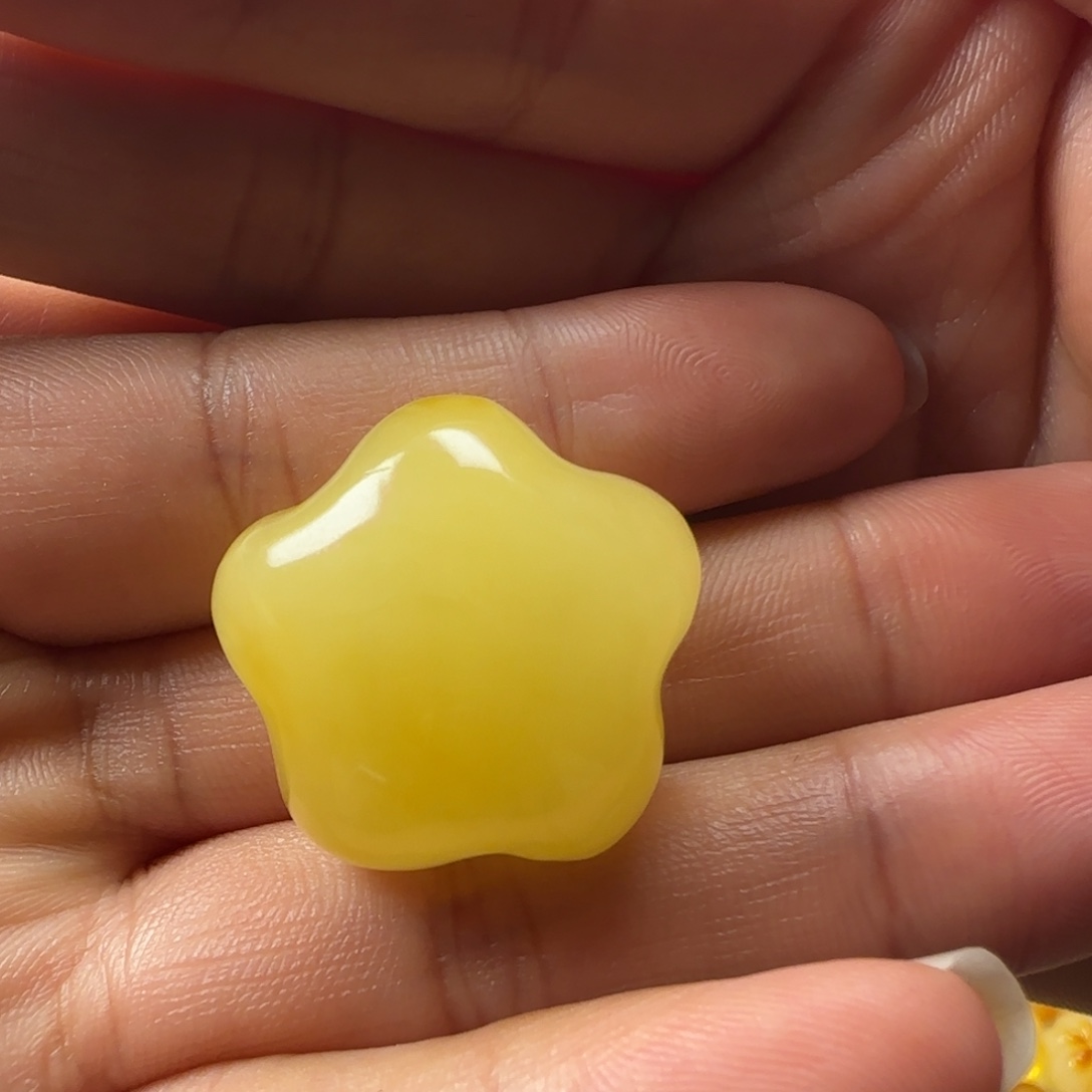 叶***舟蜜蜡未镶嵌颈饰蜜蜡星星吊坠（定制款不退换）