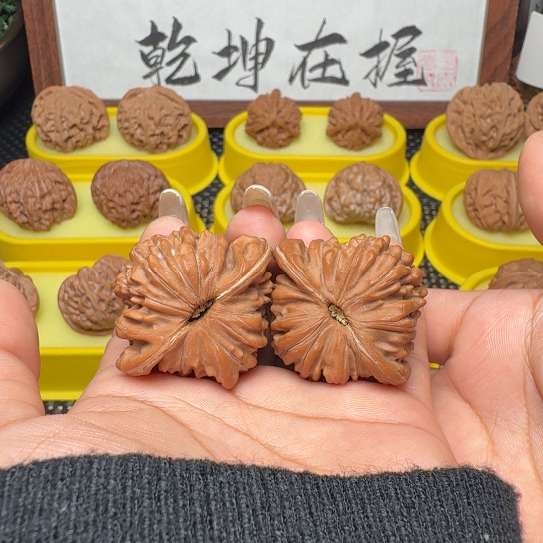 半***书把件文玩核桃扫尖41蓟县楼