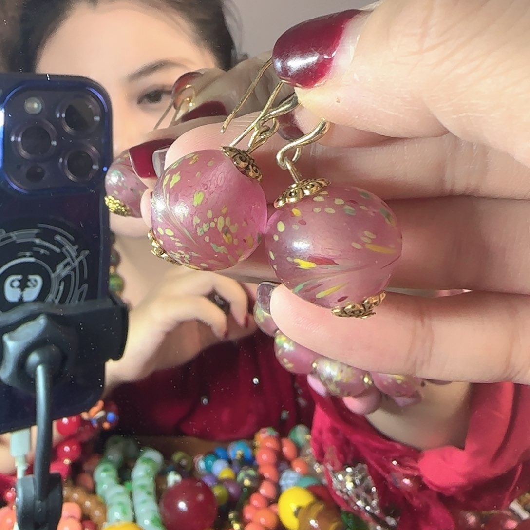 玻璃颈饰老琉璃的故事是一的开始