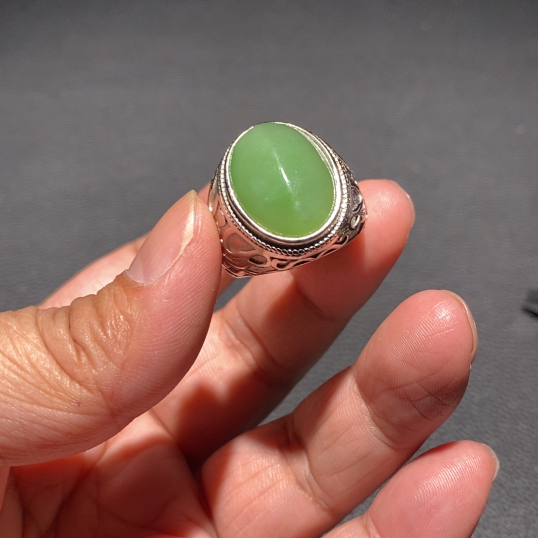 和田玉（碧玉）戒指未镶嵌