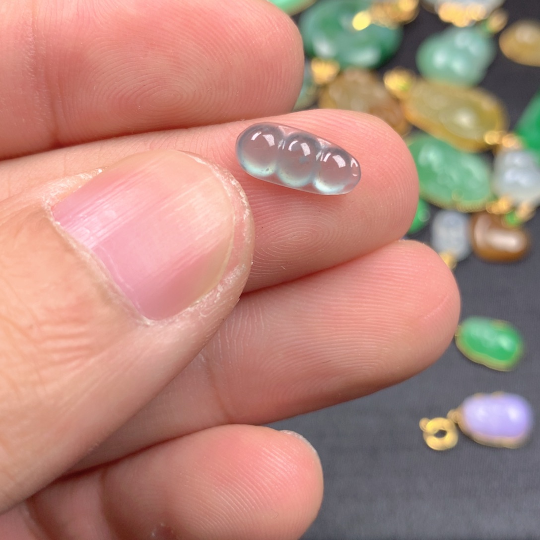 【闪购商品】颈饰未镶嵌翡翠翡翠