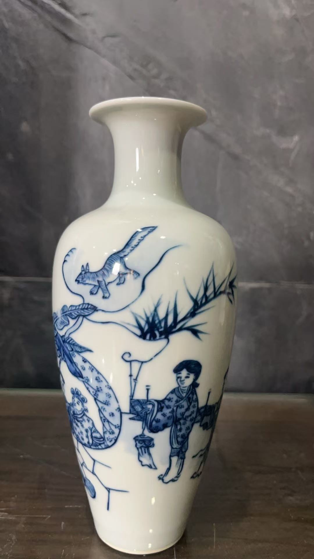 景德镇陶瓷青花赏瓶Q4