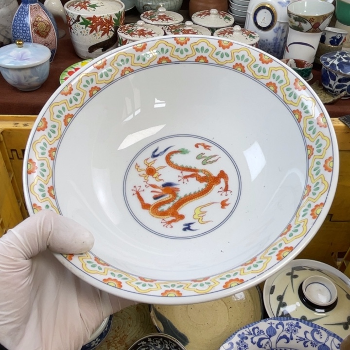 他家瓷器真美…开播了