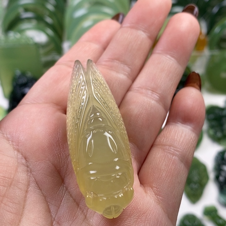 未镶嵌蛇纹石玉颈饰