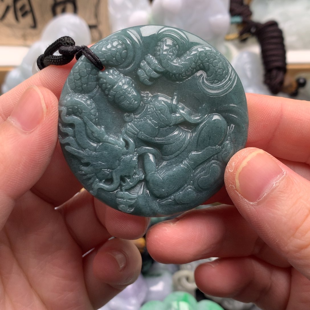 吊坠(不含链)未镶嵌翡翠