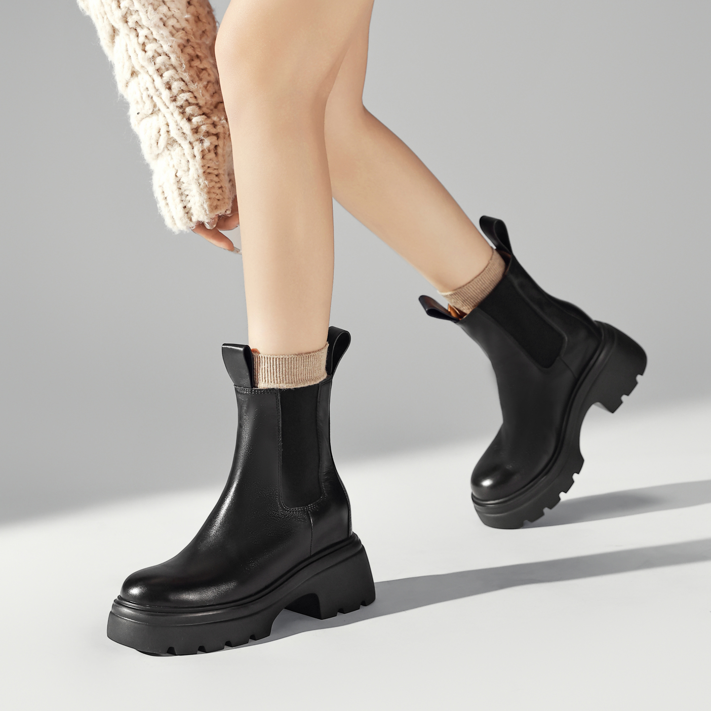 厚底增高8.5cm真皮马丁靴女小码313233显瘦烟筒靴时尚切尔西短靴