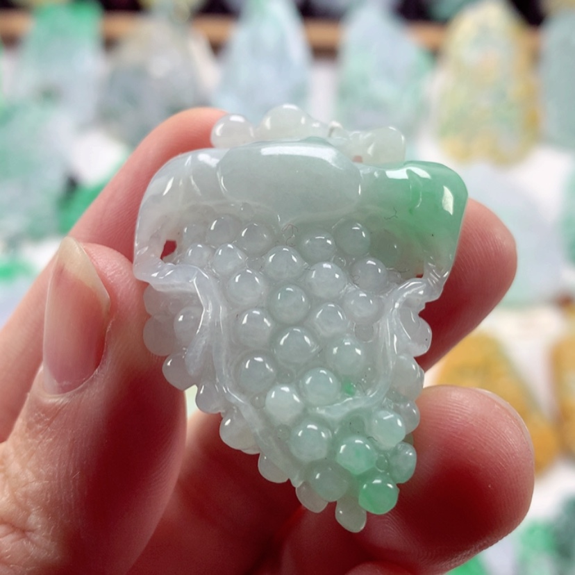 【闪购商品】翡翠吊坠(不含链)未镶嵌