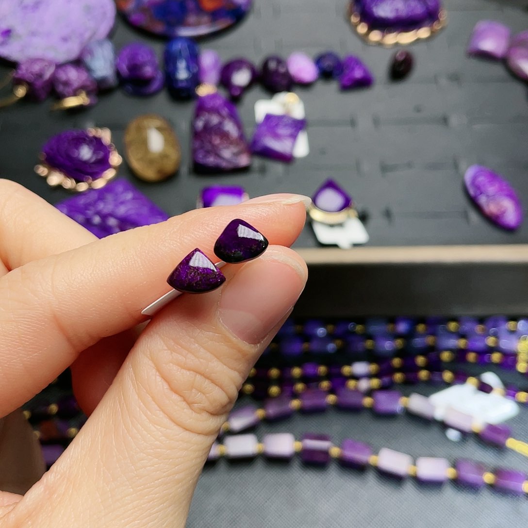 苏纪石（舒俱来）耳钉银S925镶嵌