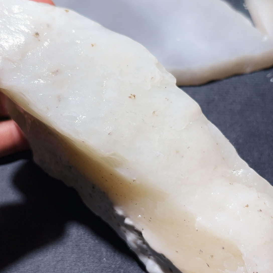 和田玉未镶嵌珠宝奇石