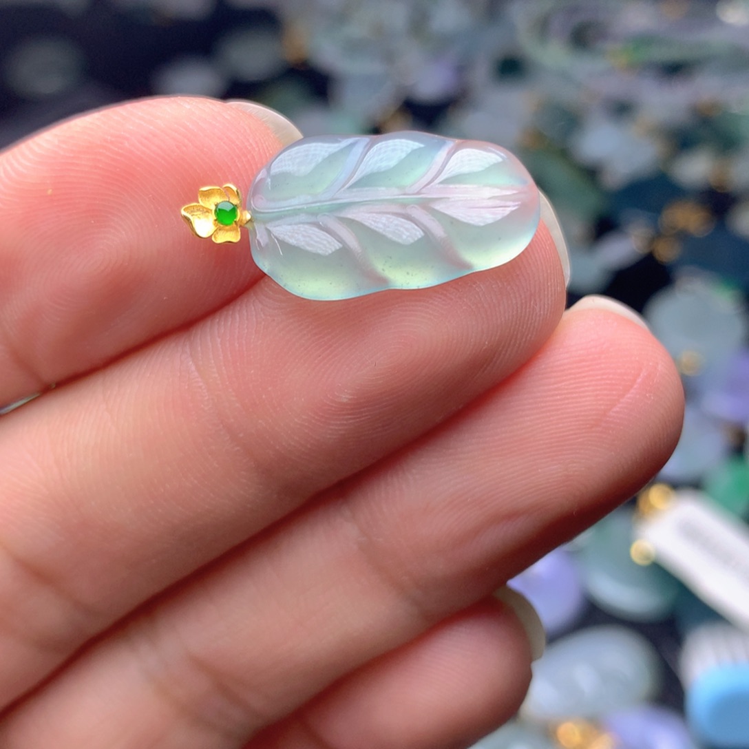 【闪购商品】翡翠18K金镶嵌颈饰翡翠