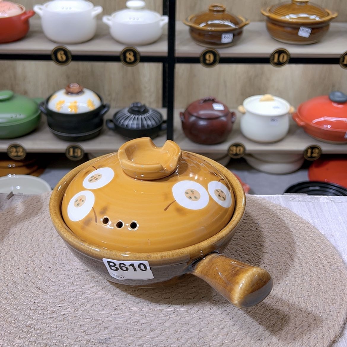 【闪购商品】1升砂锅微瑕疵610