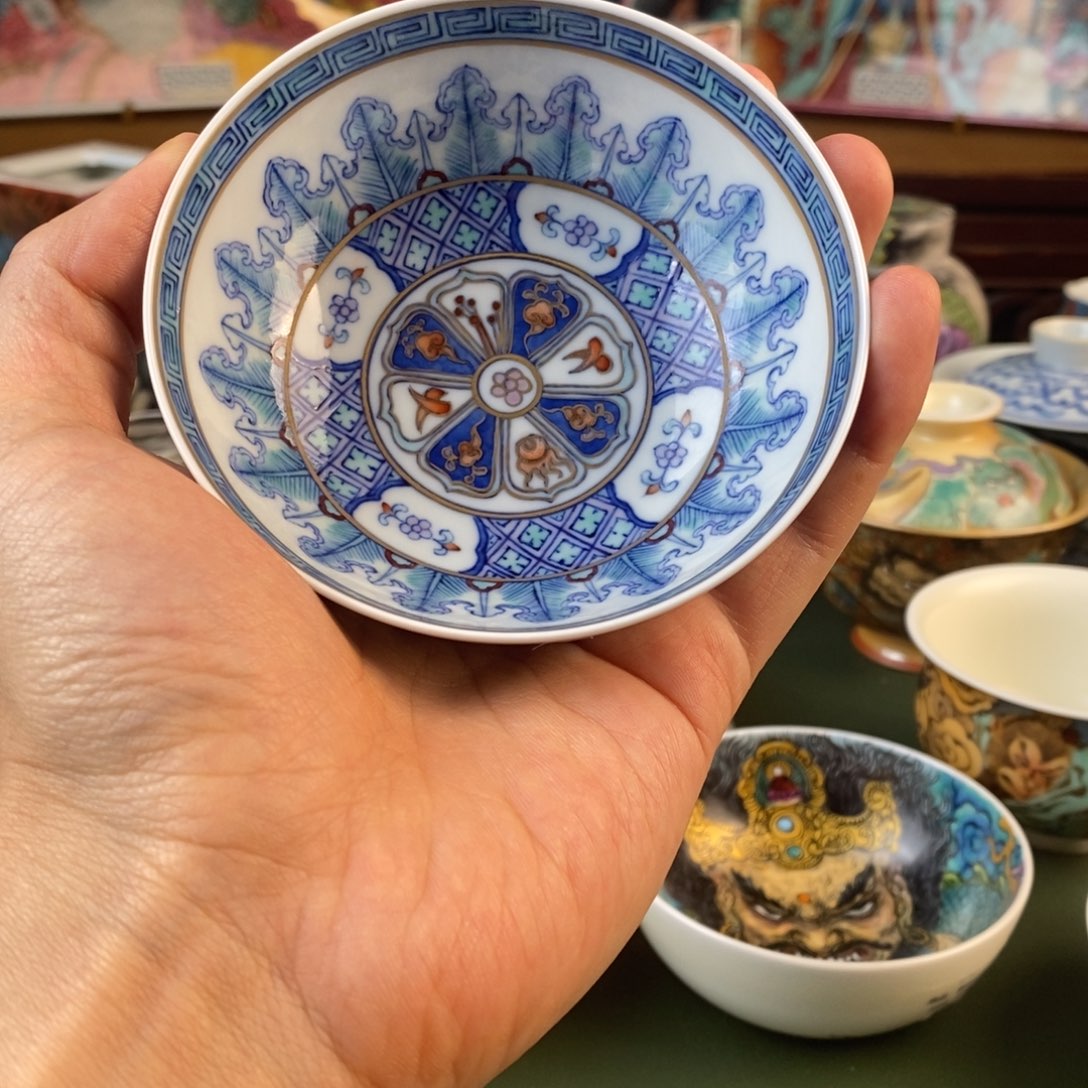 手工手绘斗彩普洱杯