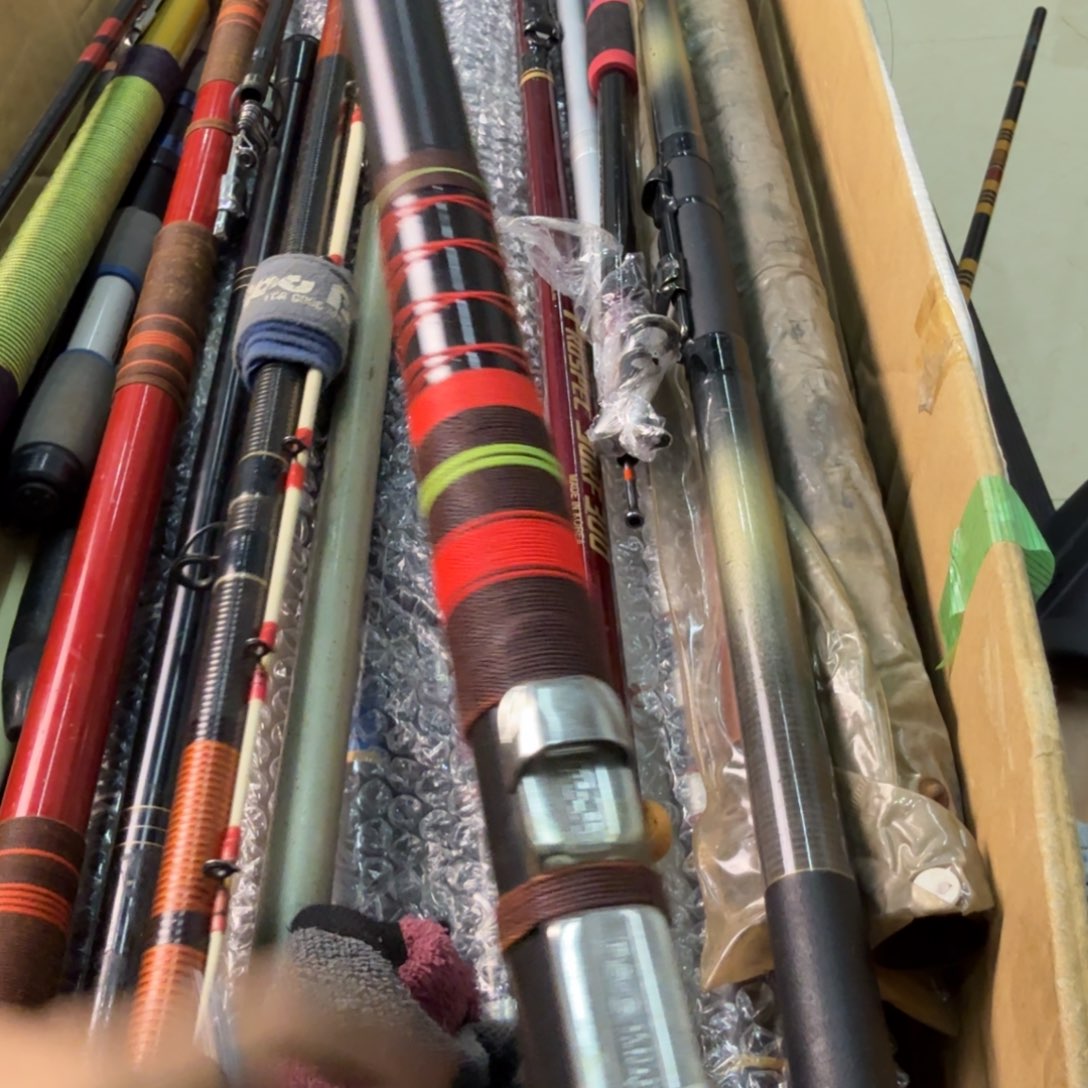 删***下钓鱼竿孤品微瑕疵