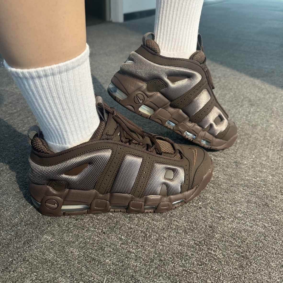 Nike耐克设计感高质量男鞋nike UPTEMPO户外运动鞋FZ3055-200