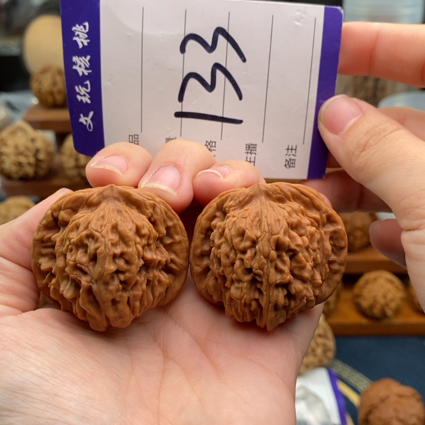 【闪购商品】文玩核桃吊坠40楼子