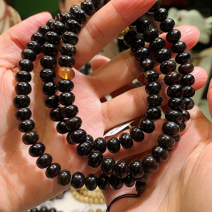 琥珀裸石未镶嵌派*咪