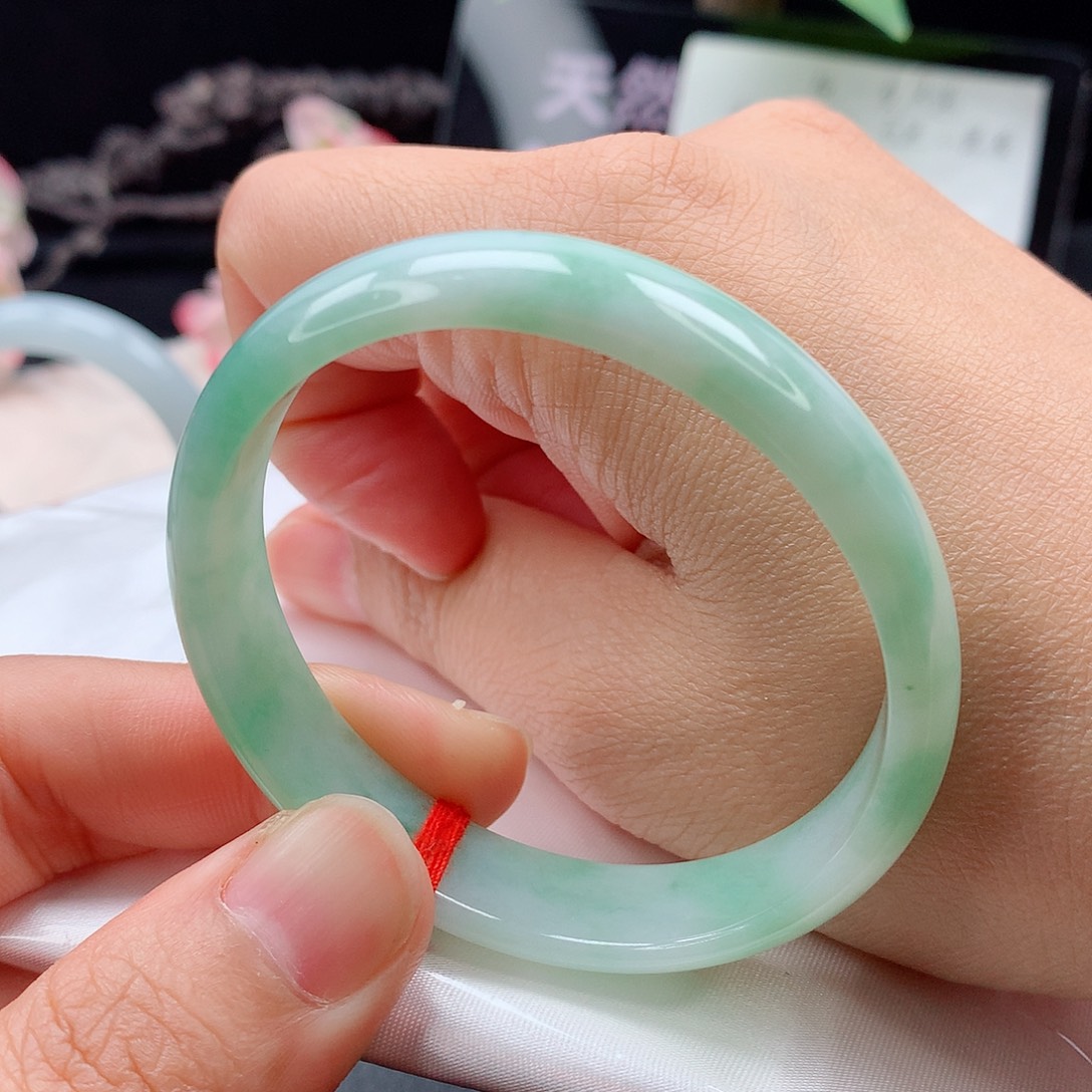 翡翠未镶嵌手镯贵妃2