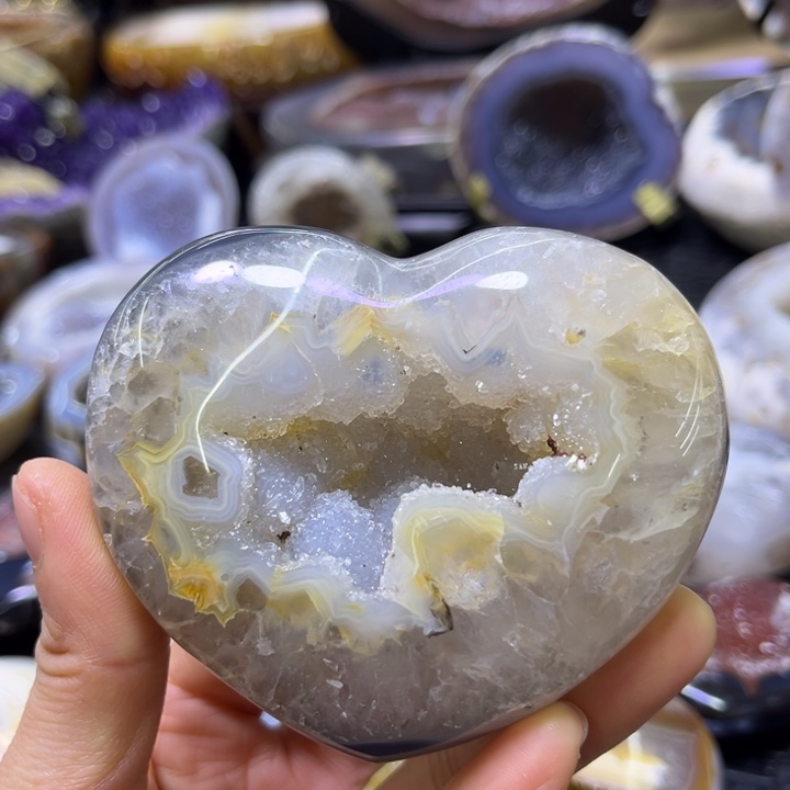 未镶嵌水晶珠宝半成品