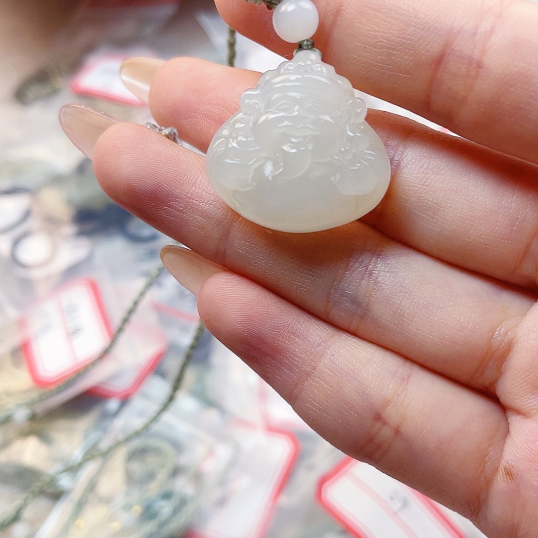 铃***月和田玉未镶嵌吊坠(赠链)