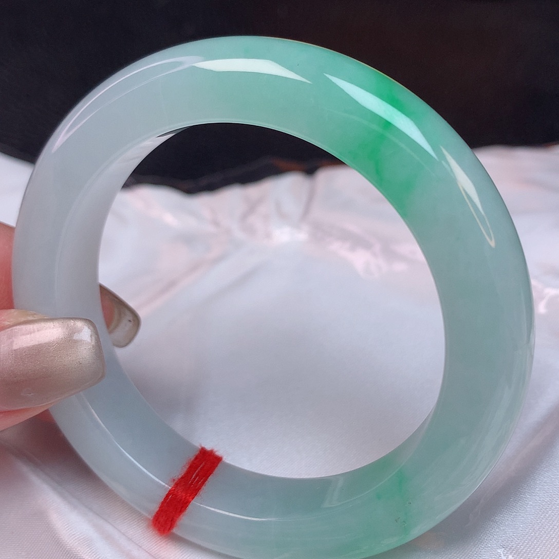 翡翠手镯未镶嵌55 翡翠手镯