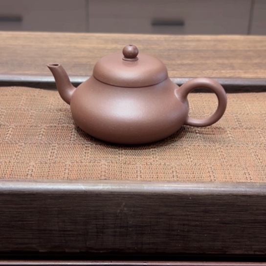 紫砂茶壶黄龙山原矿底槽清半手工瑕。