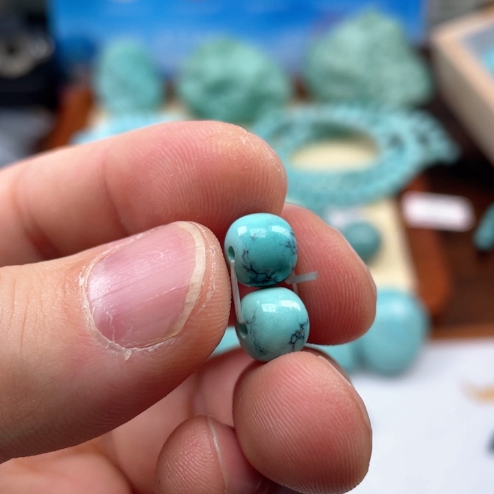 绿松石颈饰未镶嵌