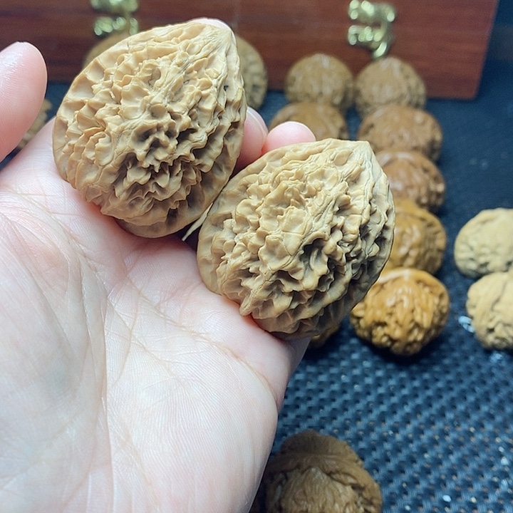 文玩核桃把件40招财鼠