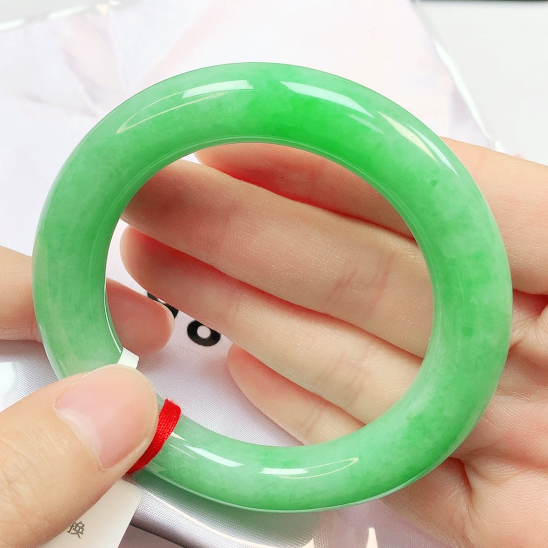 未镶嵌手镯翡翠抖音086