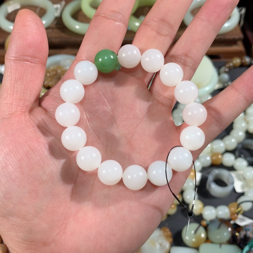 【闪购商品】和田玉手链未镶嵌哒****园新疆且末天泰矿白玉手串